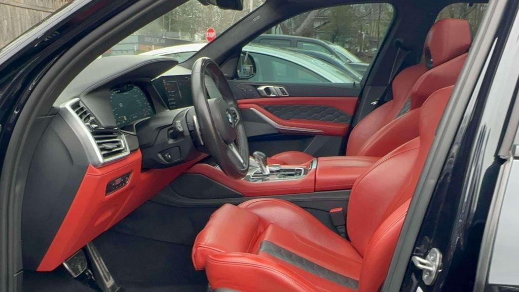 Used 2022 Black BMW  image 16