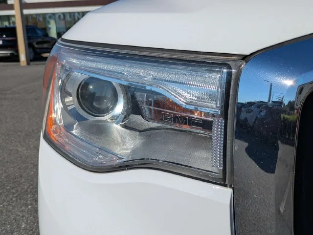 Certified Used 2019 Summit White GMC Denali image 10