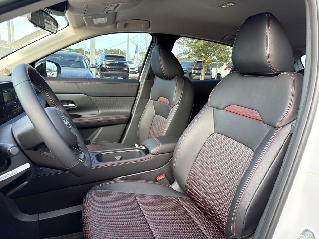 New 2026 Nissan Kicks SR 4D Sport Utility