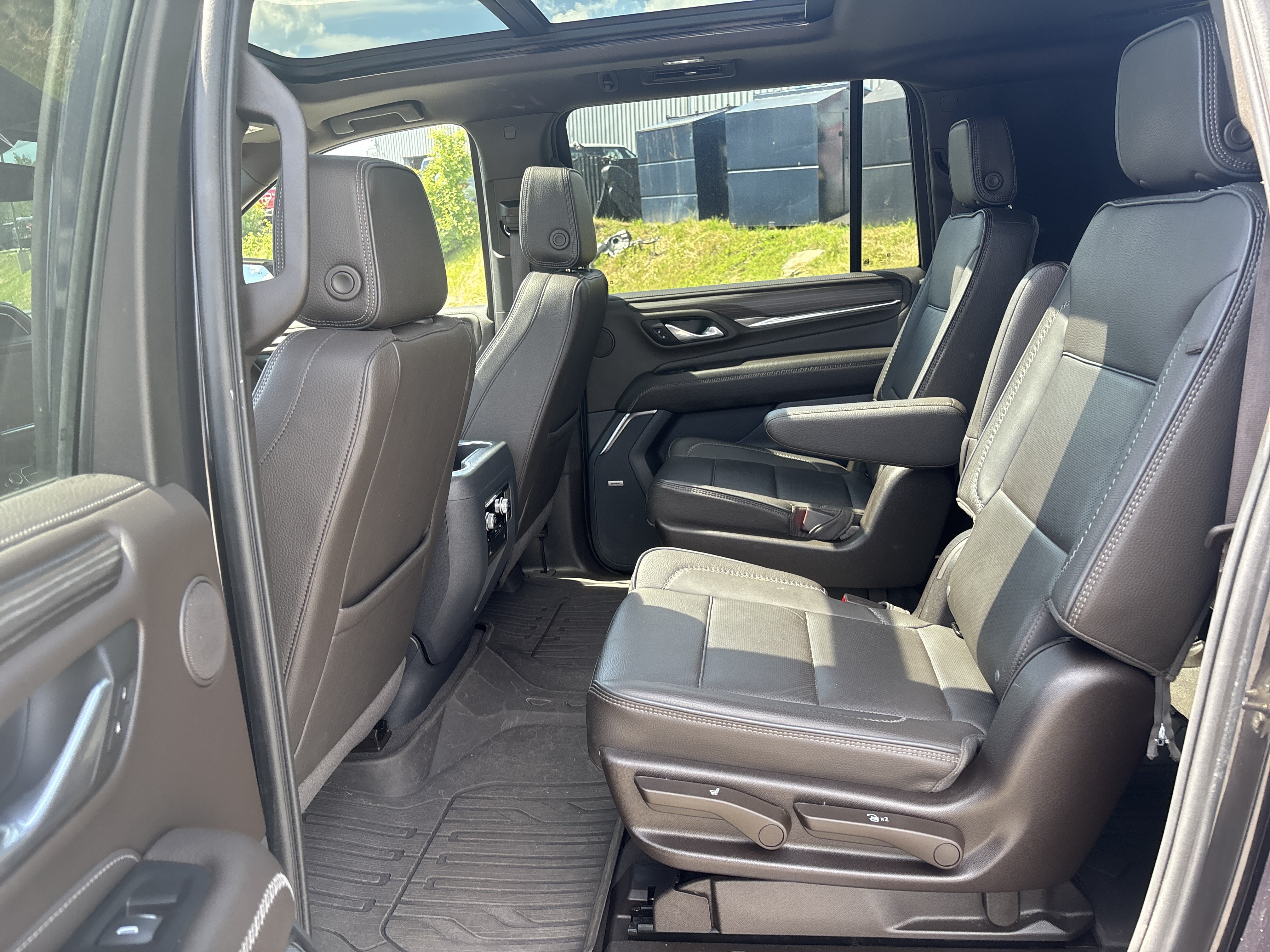 Used 2023 Titanium Rush Metallic GMC Denali image 12
