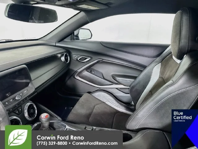 Used 2018 Hyper Blue Metallic Chevrolet SS image 25