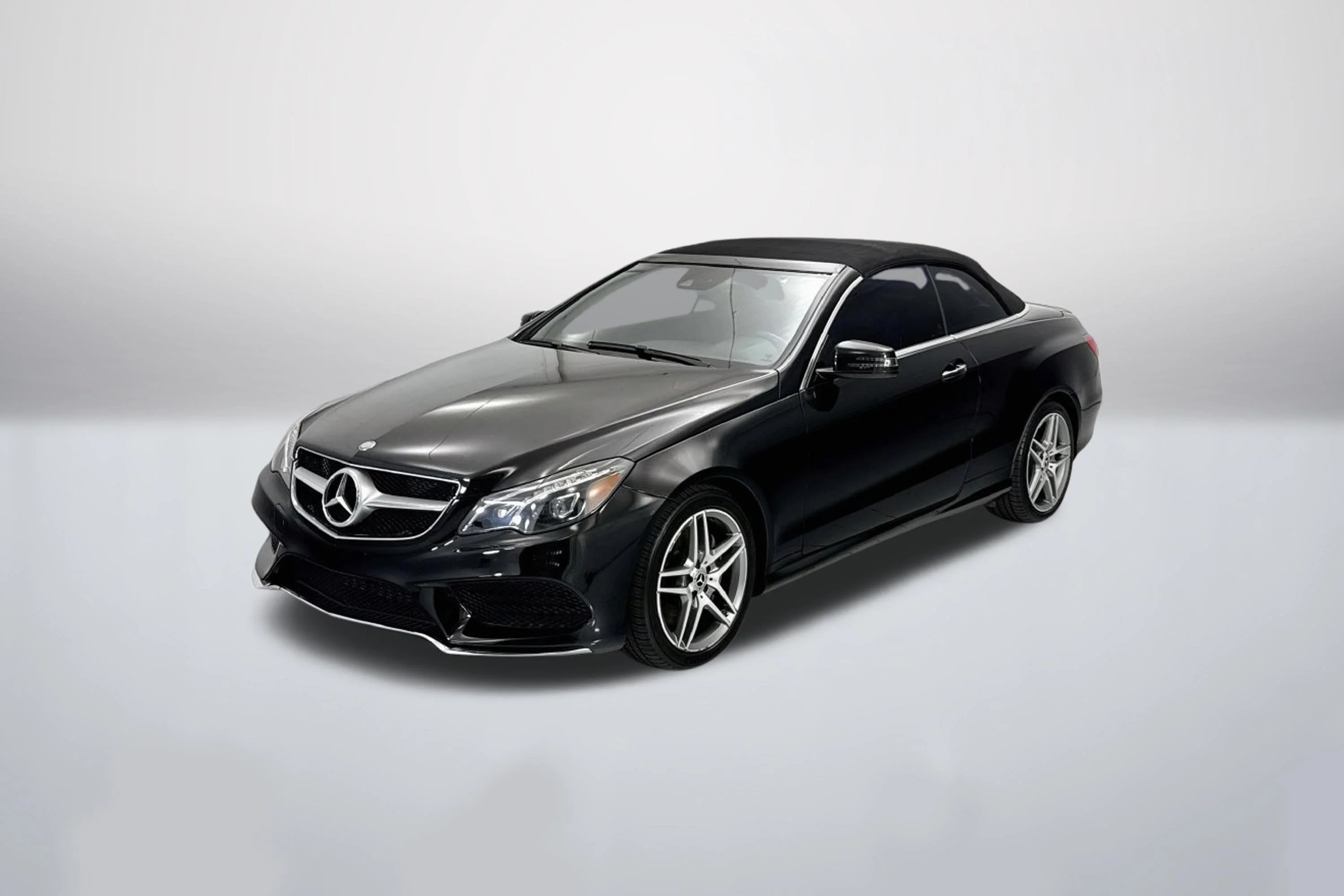 Used 2015  Mercedes-Benz E 550 image 1