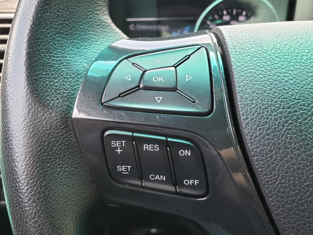 Used 2016 Magnetic Metallic Ford XLT image 16