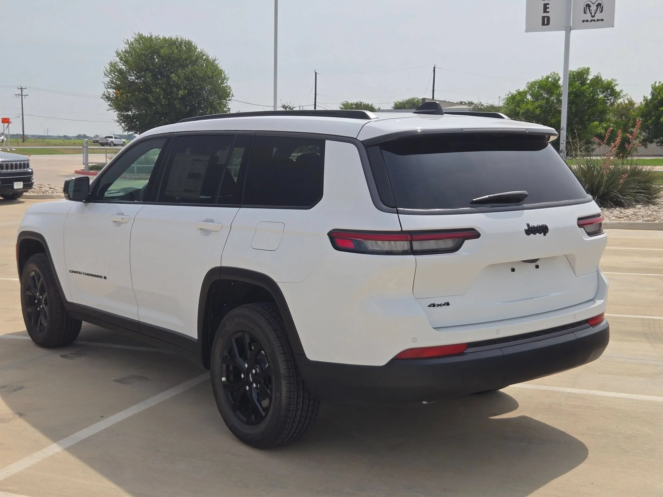 New 2026 Bright White Clearcoat Jeep Altitude image 5