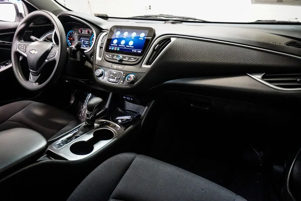 Used 2024 White Chevrolet LS image 9