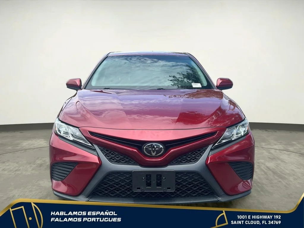 Used 2018 Red Toyota SE image 9