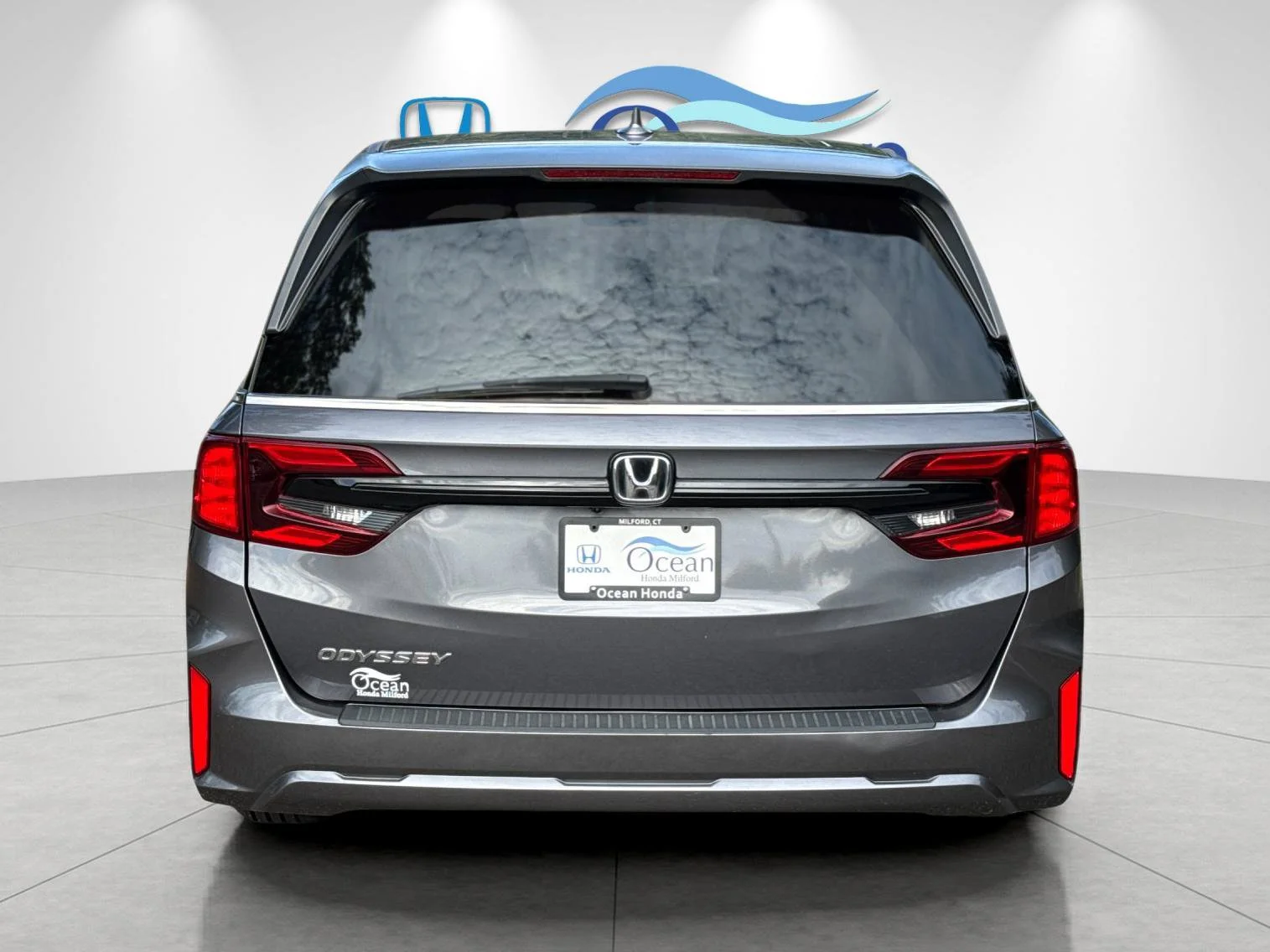 Used 2025 Modern Steel Metallic Honda EX-L image 4