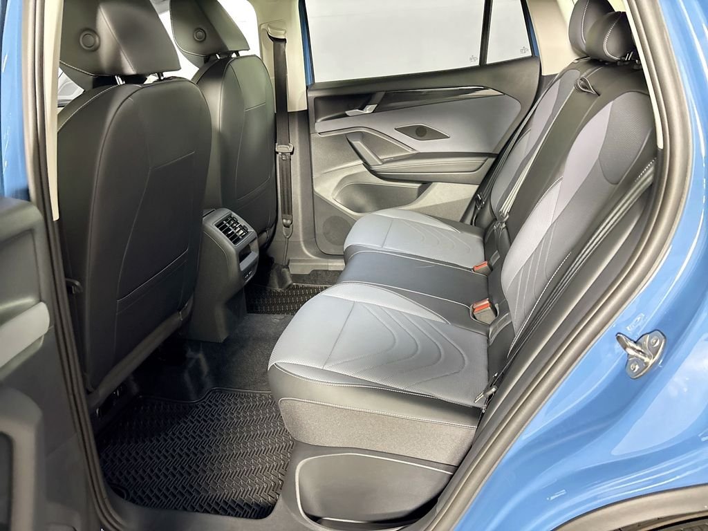 New 2026 Monterey Blue Pearl Volkswagen 2.0T SE image 20