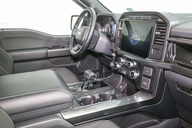 Used 2023 Silver Ford XLT image 17