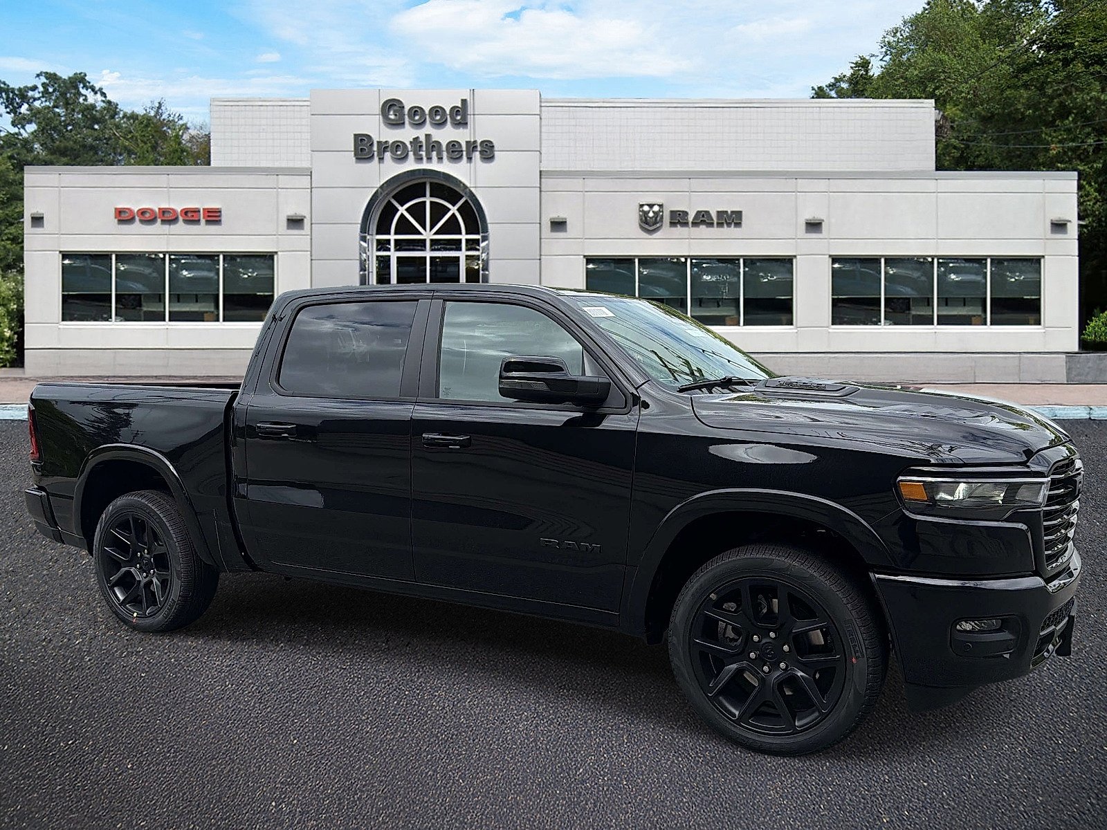 New 2027 Diamond Black Crystal Pearl-Coat Exterior Paint RAM Laramie Crew Cab 4x4 5