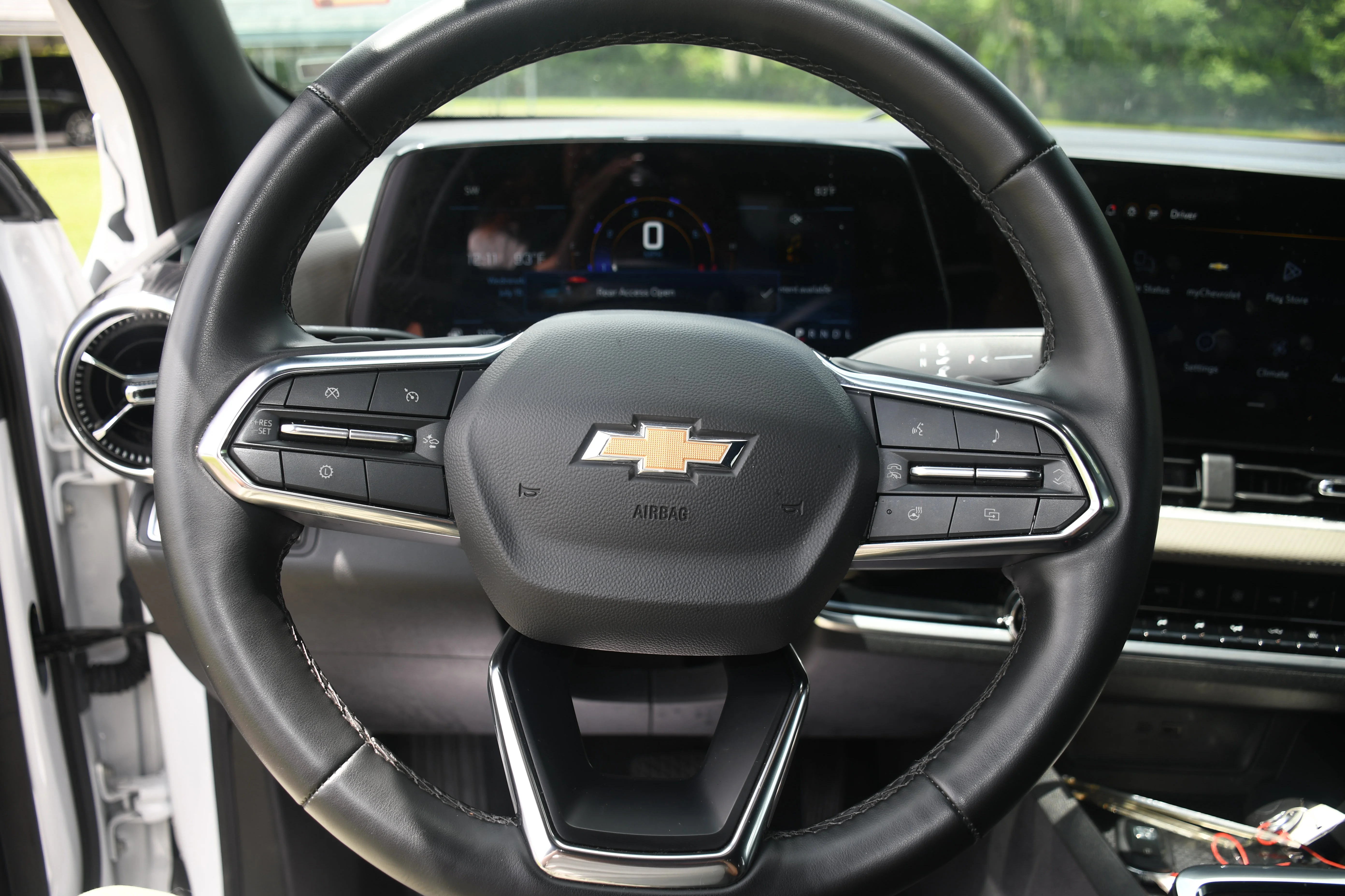 Used 2026 White Chevrolet LT image 11