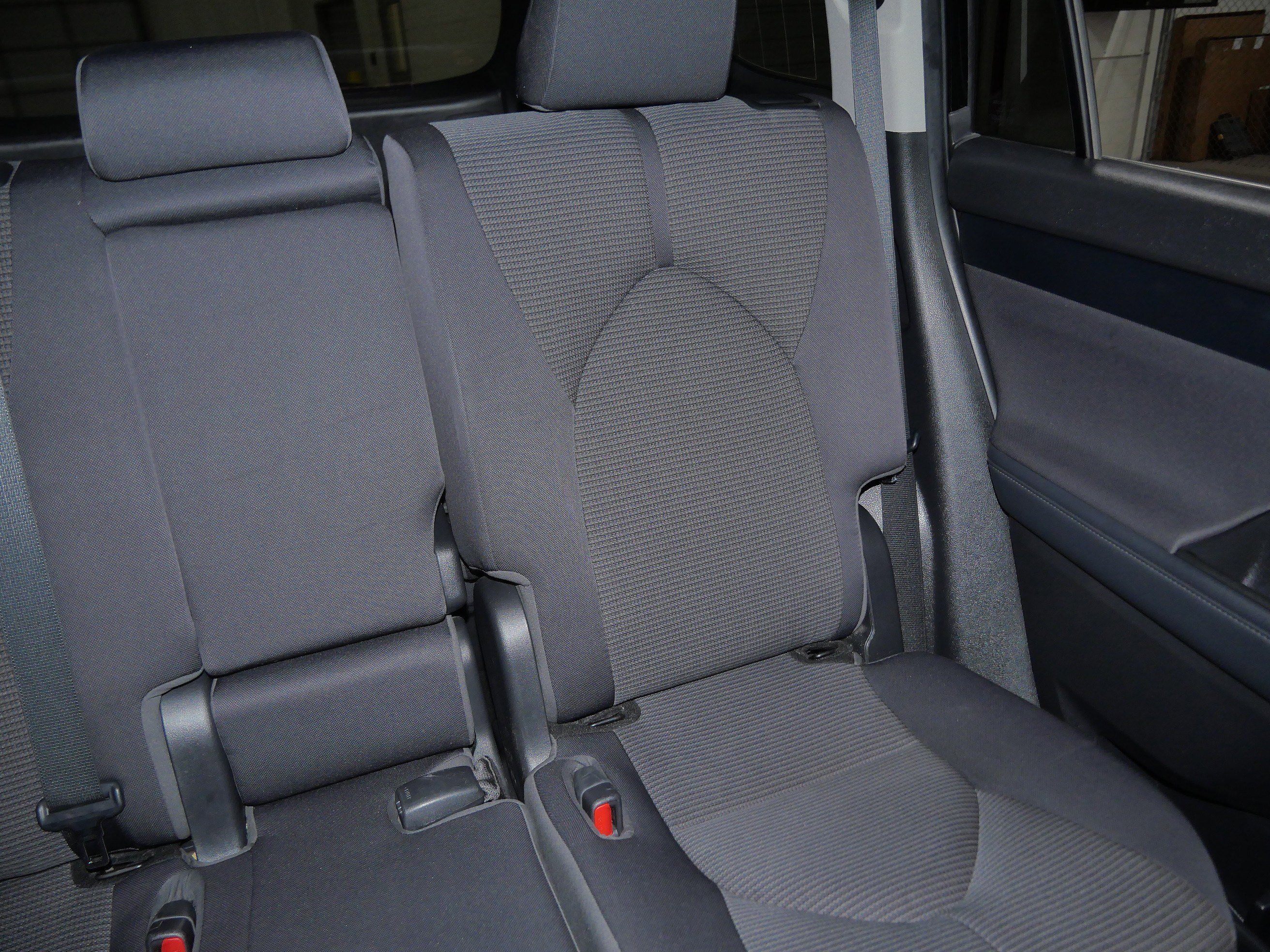 2023 Toyota Highlander LE - Photo 14