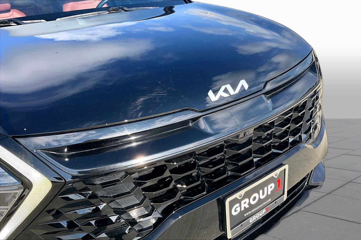 Used 2023 Ebony Black Kia SX-Prestige image 28