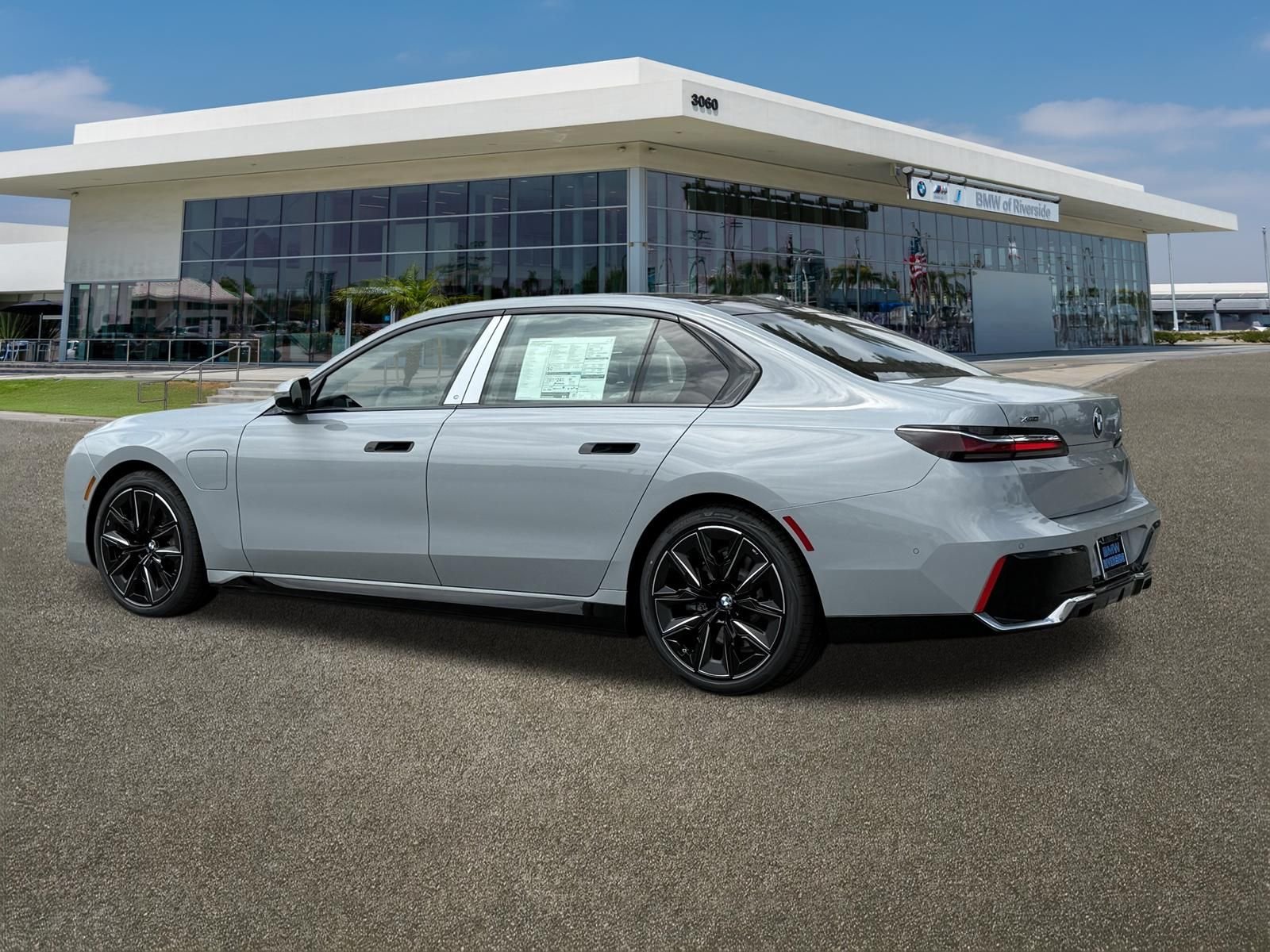 New 2026 Brooklyn Grey Metallic BMW 750e xDrive image 8