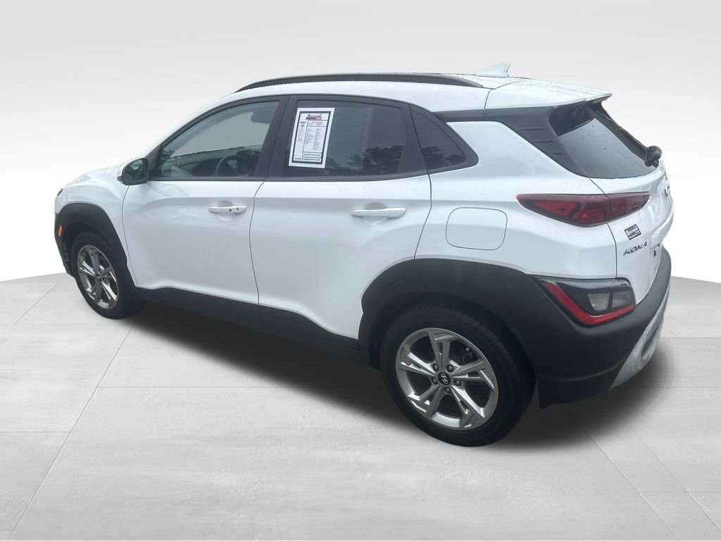 Used 2023 White Hyundai SEL image 21
