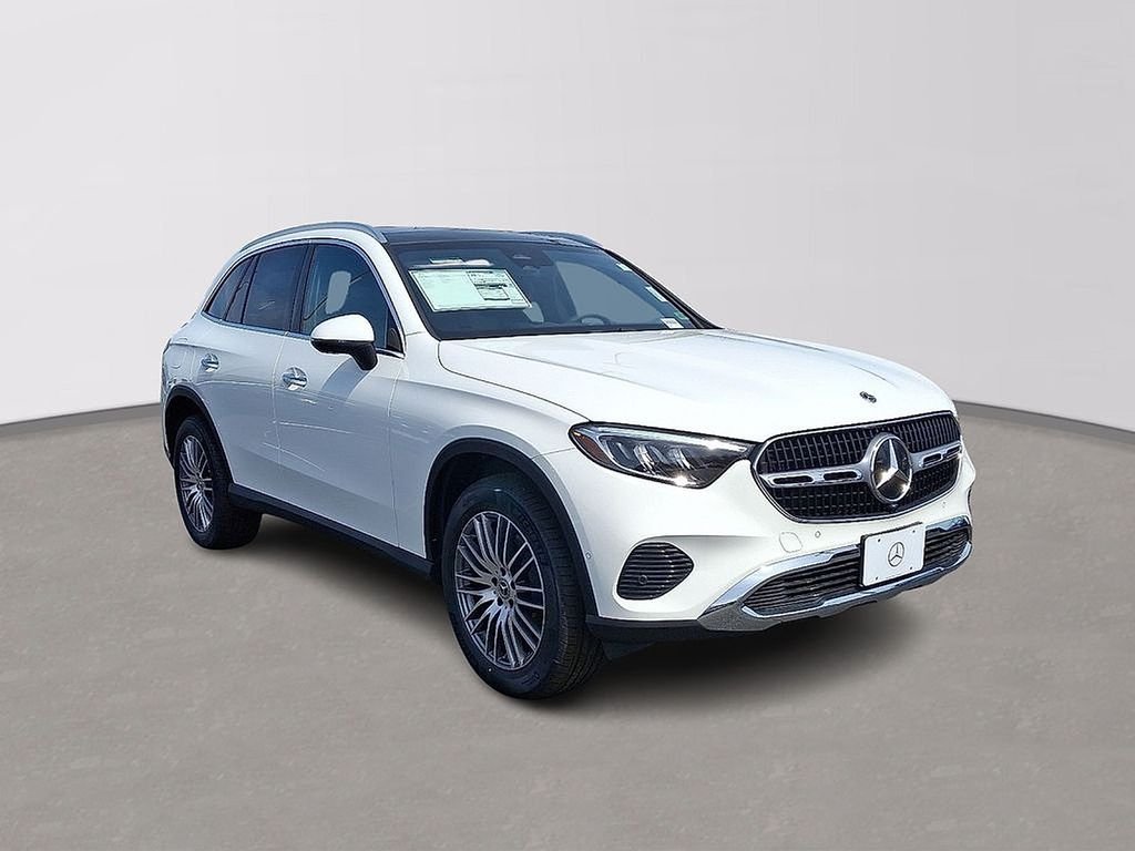 Used 2026 Polar White Mercedes-Benz GLC 300 image 2