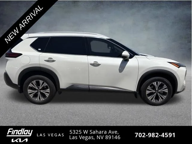 Used 2021 White Nissan SV image 4