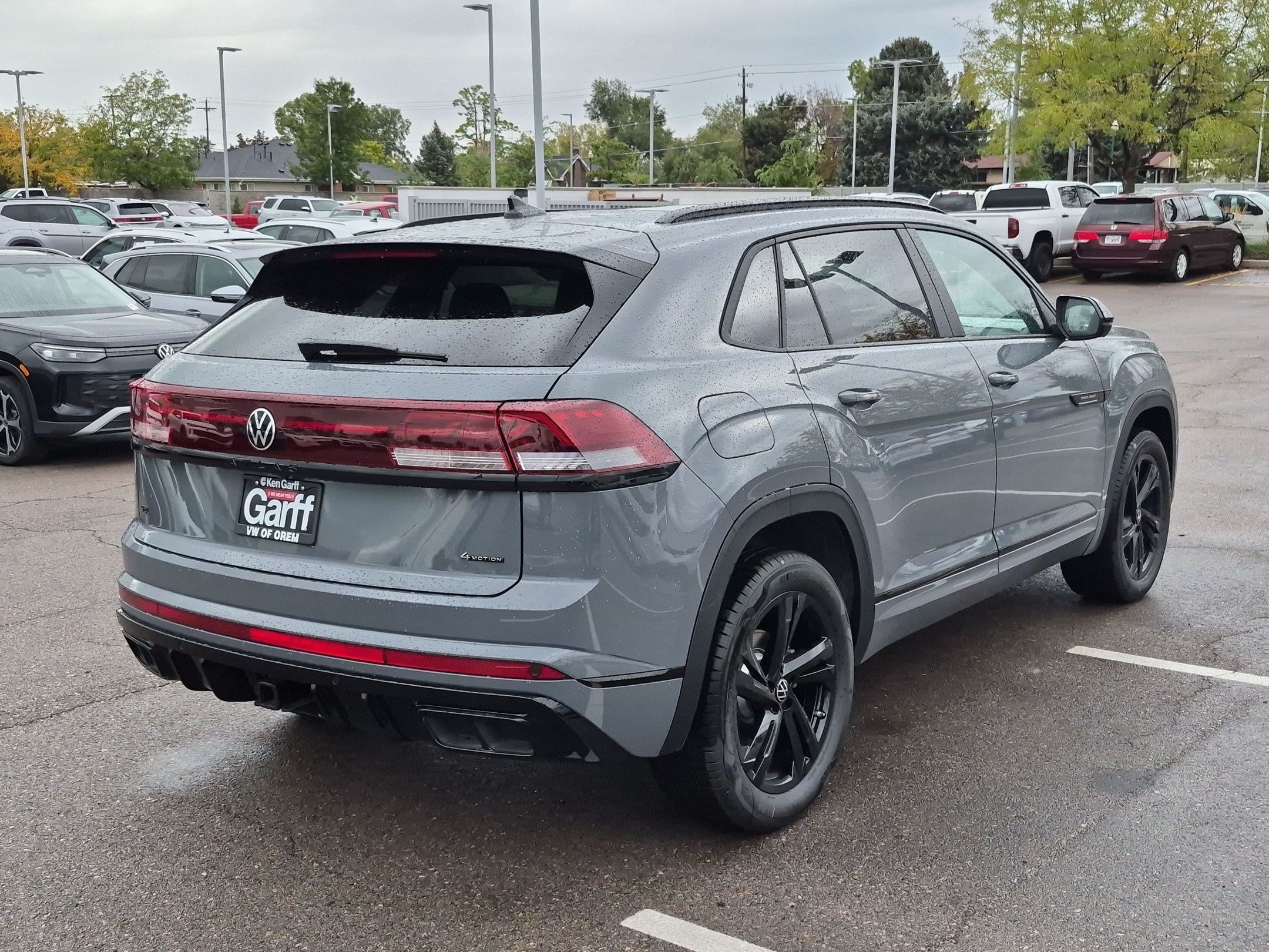 New 2026 Pure Gray Volkswagen 2.0T SEL R-Line Black image 3