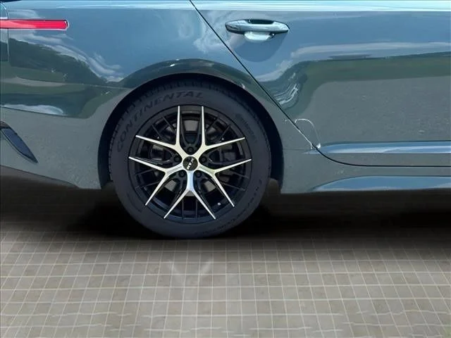 Used 2022 Green Kia GT-Line image 14