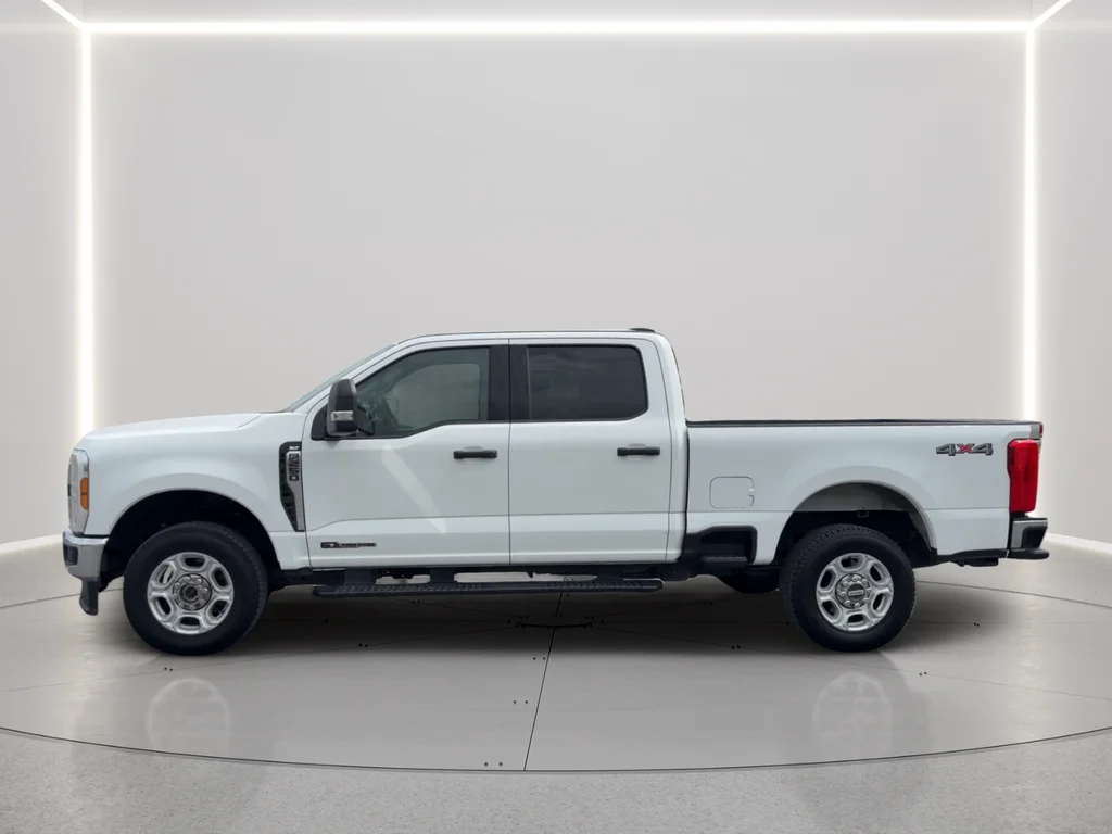 Used 2025 White Ford XLT image 8