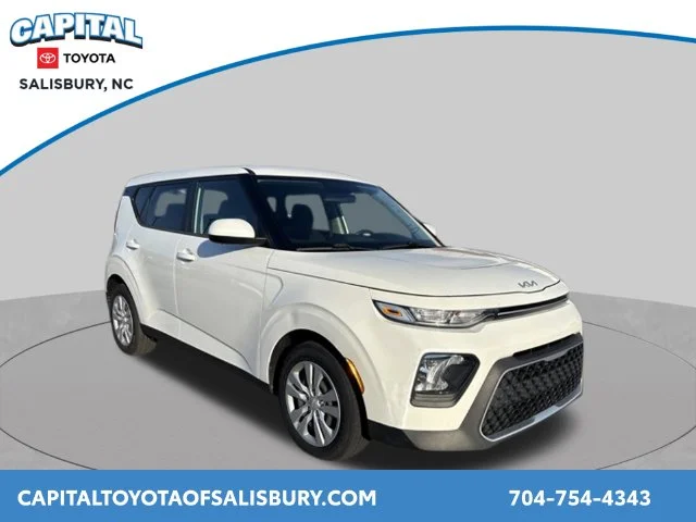 Used 2022 White Kia LX image 1