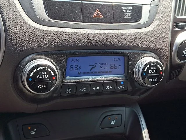 Used 2011 Gray Hyundai Limited image 22