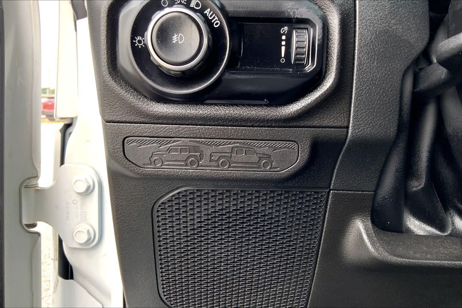 Used 2024 Bright White Clearcoat Jeep Sport S image 47