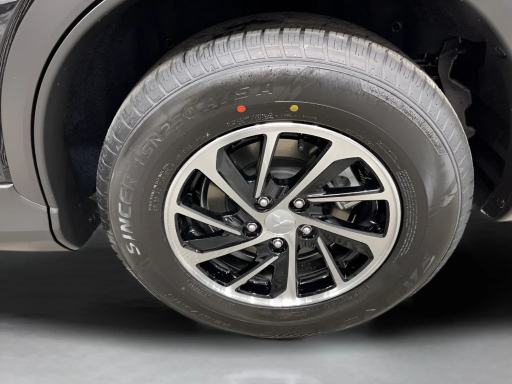 New 2026 Labrador Black Pearl Mitsubishi ES image 35