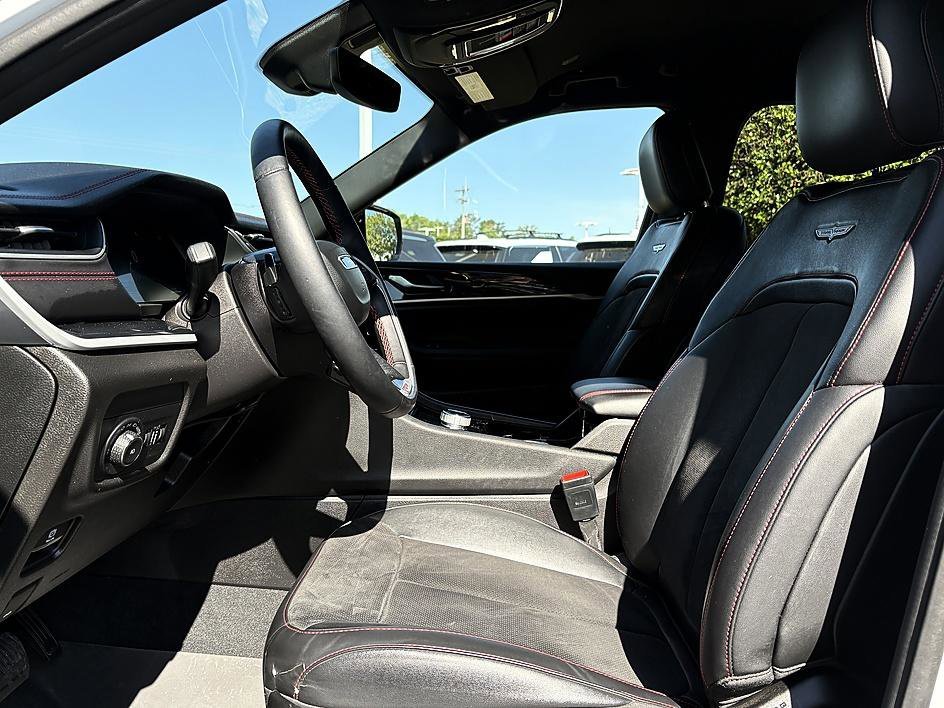 Used 2022 Bright White Clearcoat Jeep Trailhawk image 9