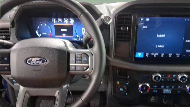 2025 Ford F-150 XLT - Photo 24