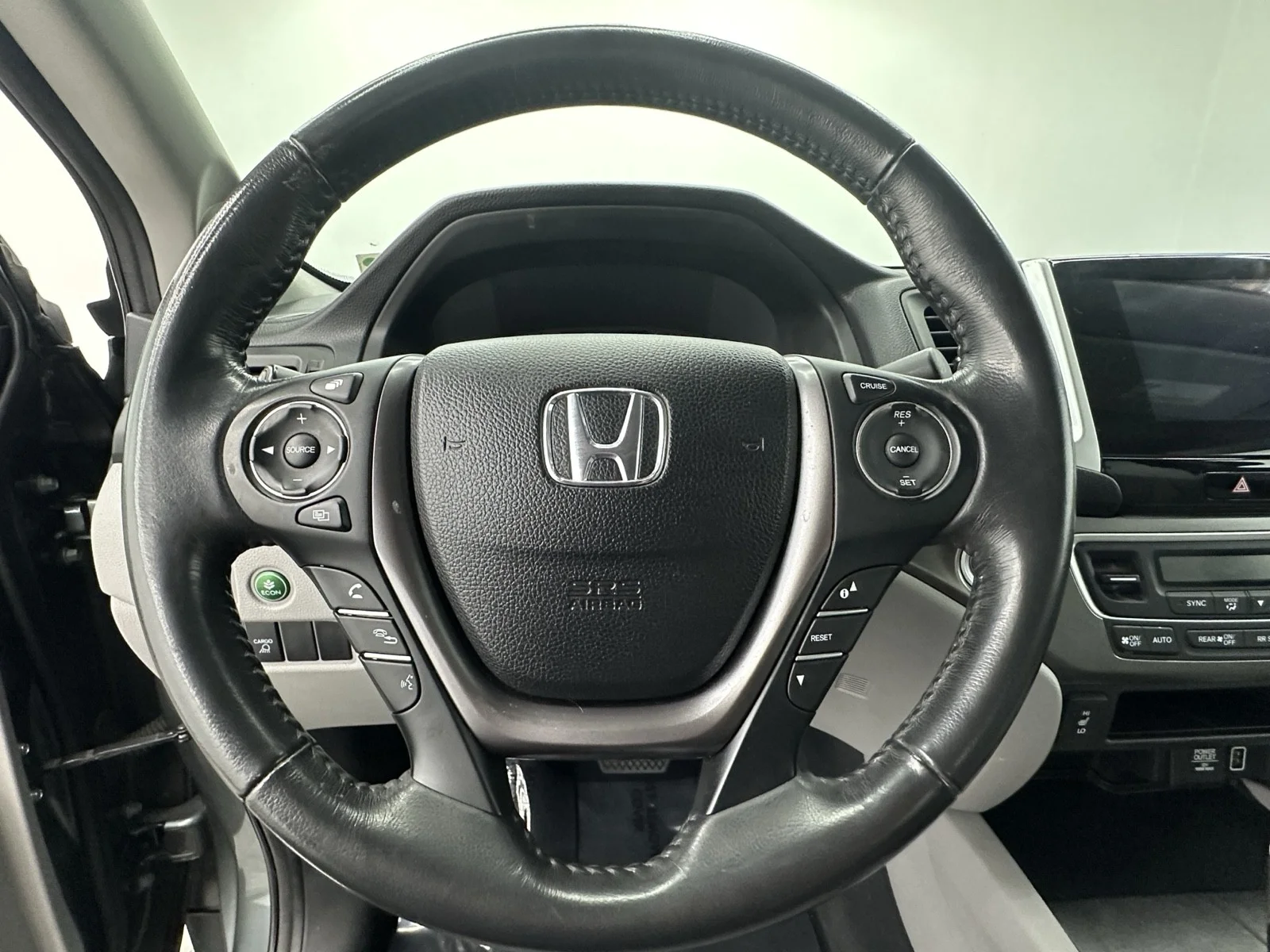 Used 2019 Forest Mist Metallic Honda RTL-T AWD image 16