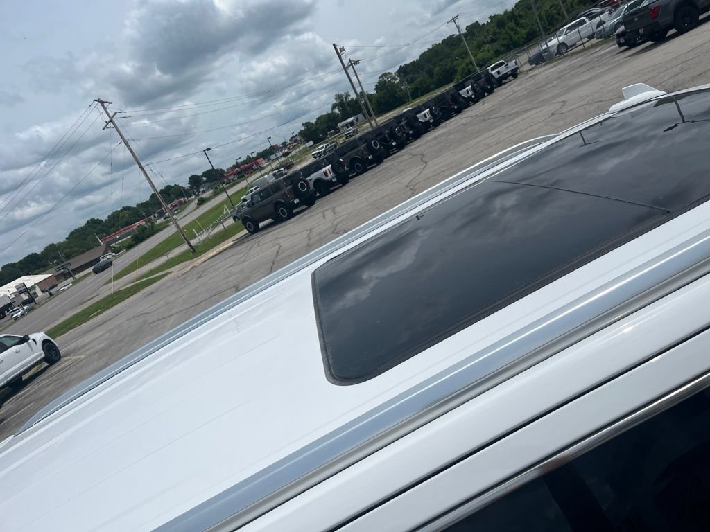 Used 2024 Summit White GMC Denali image 9