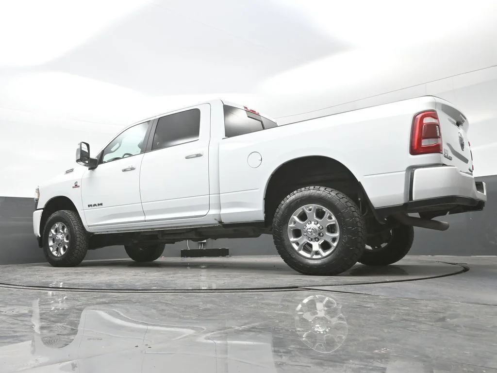 Used 2023 White Ram Laramie image 29