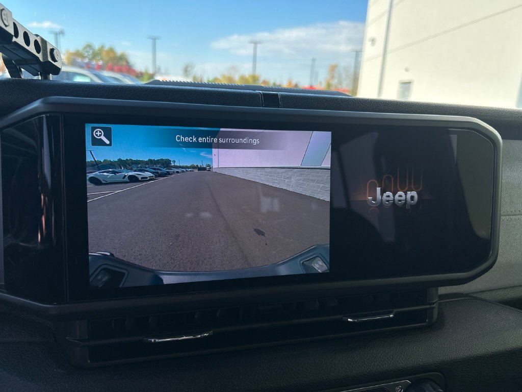 Used 2024 Black Jeep Sport S image 18