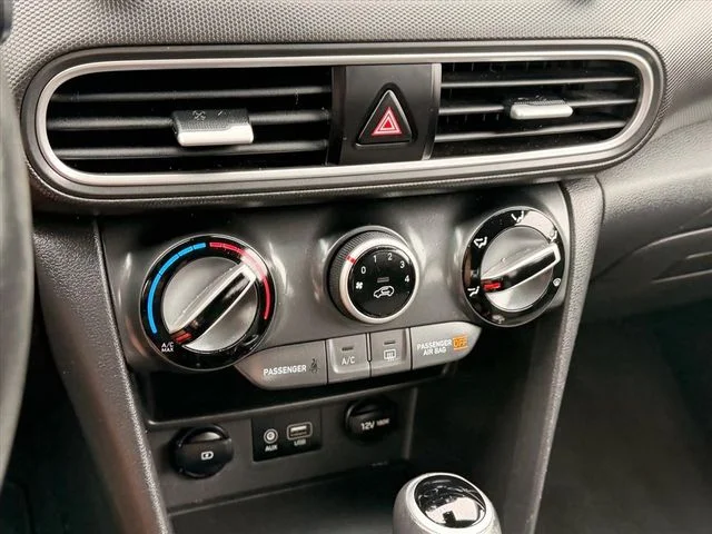 Used 2019 Blue Hyundai SEL image 23