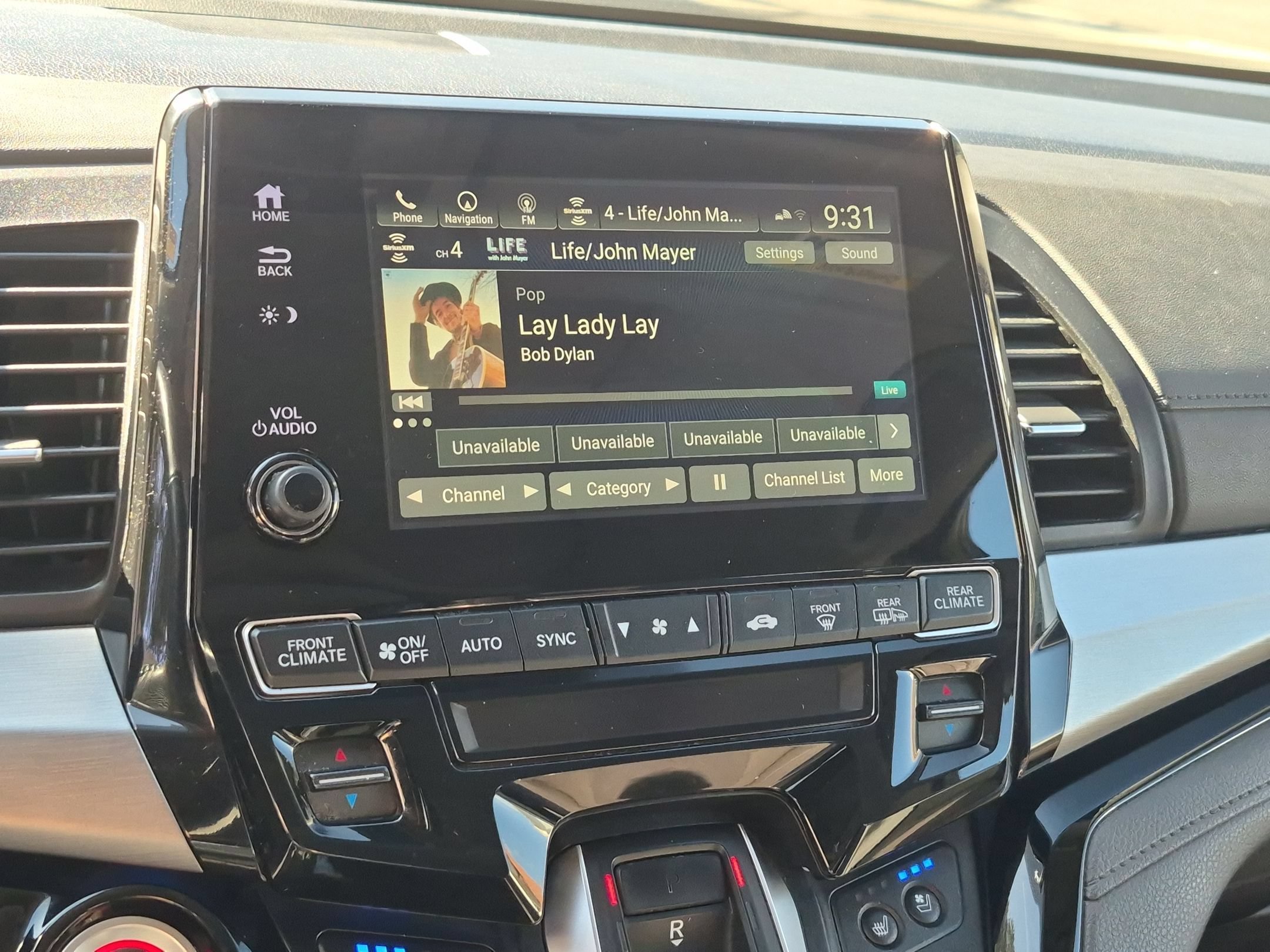 Used 2018 Diamond White Pearl Honda Elite image 19