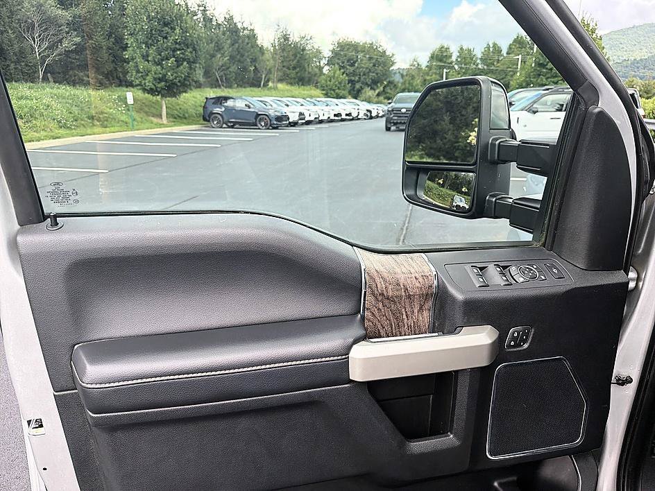 Used 2019 Ingot Silver Ford LARIAT image 14