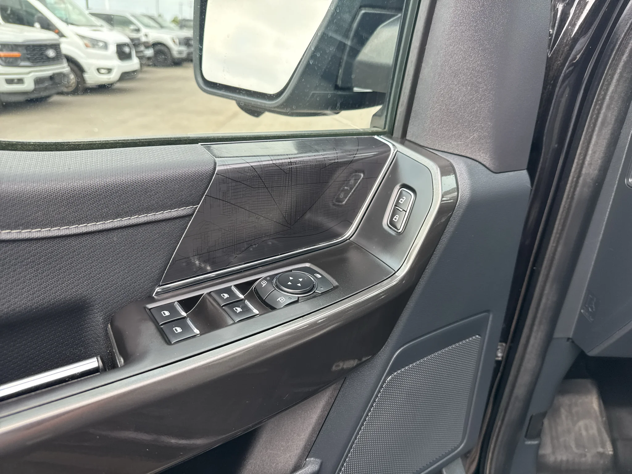 Used 2023 Agate Black Metallic Ford XLT image 12