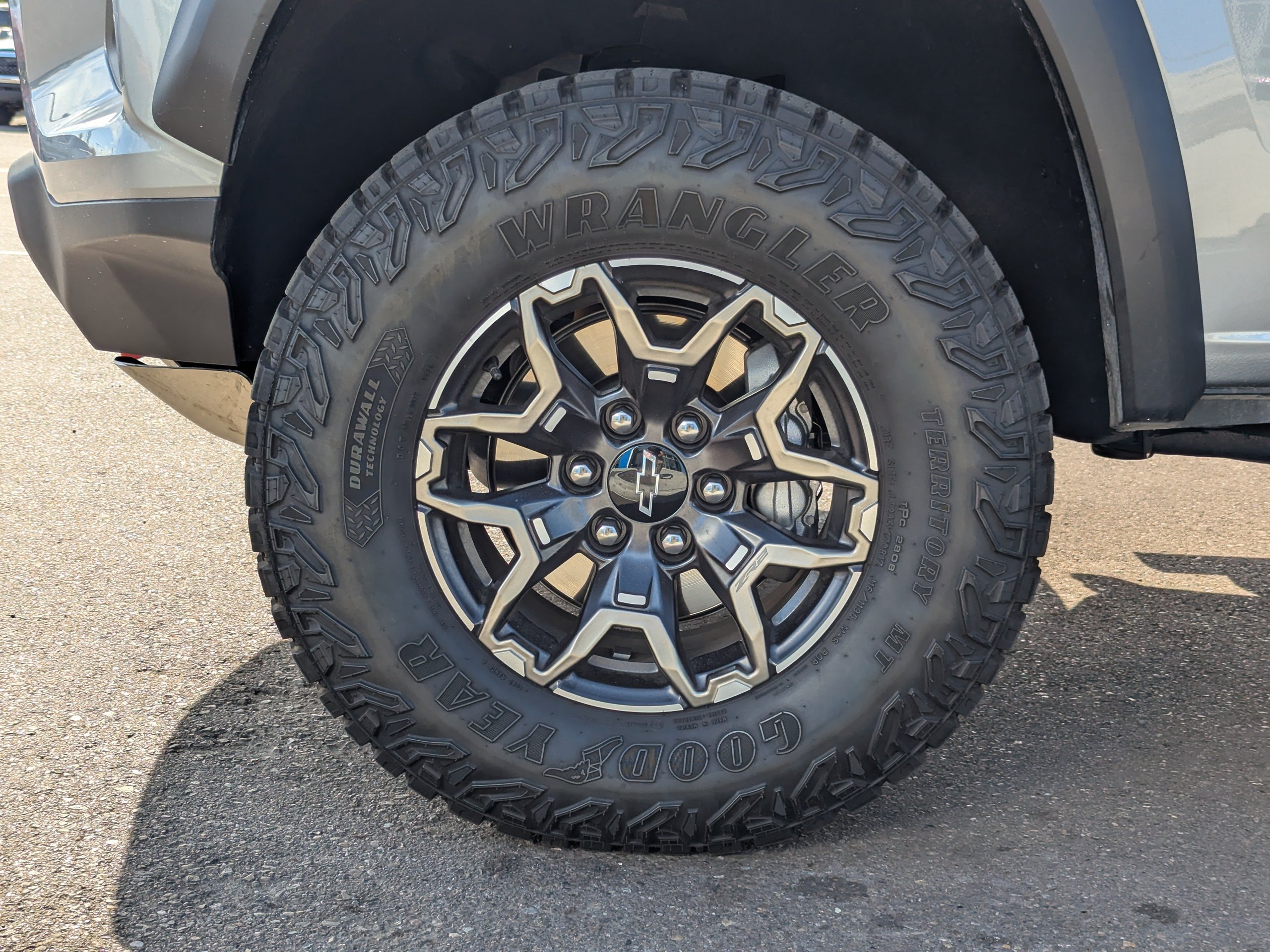 2026 Chevrolet Colorado ZR2 - Photo 54