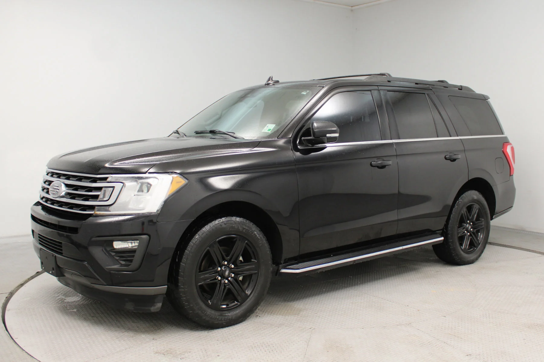 Used 2020 AGATE BLACK METALLIC Ford XLT 4x2 image 35