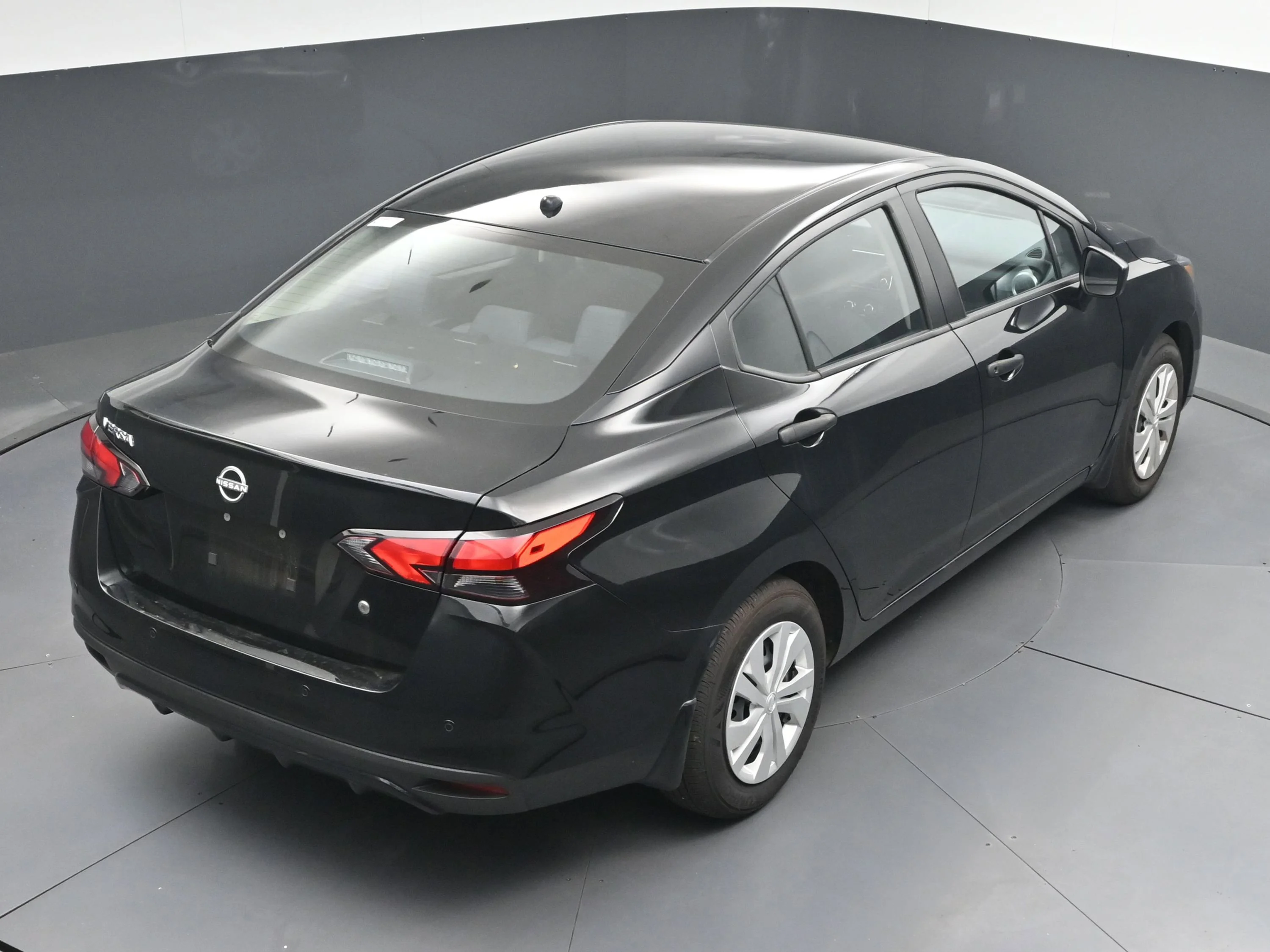 2025 Nissan Versa Sedan S - Photo 31