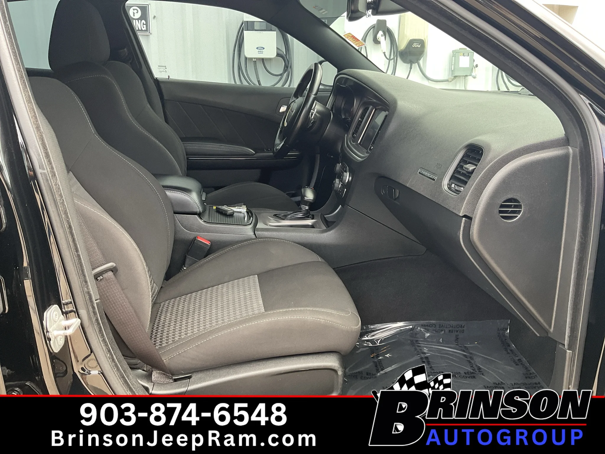 Used 2022 Pitch Black Clearcoat Dodge R/T image 21