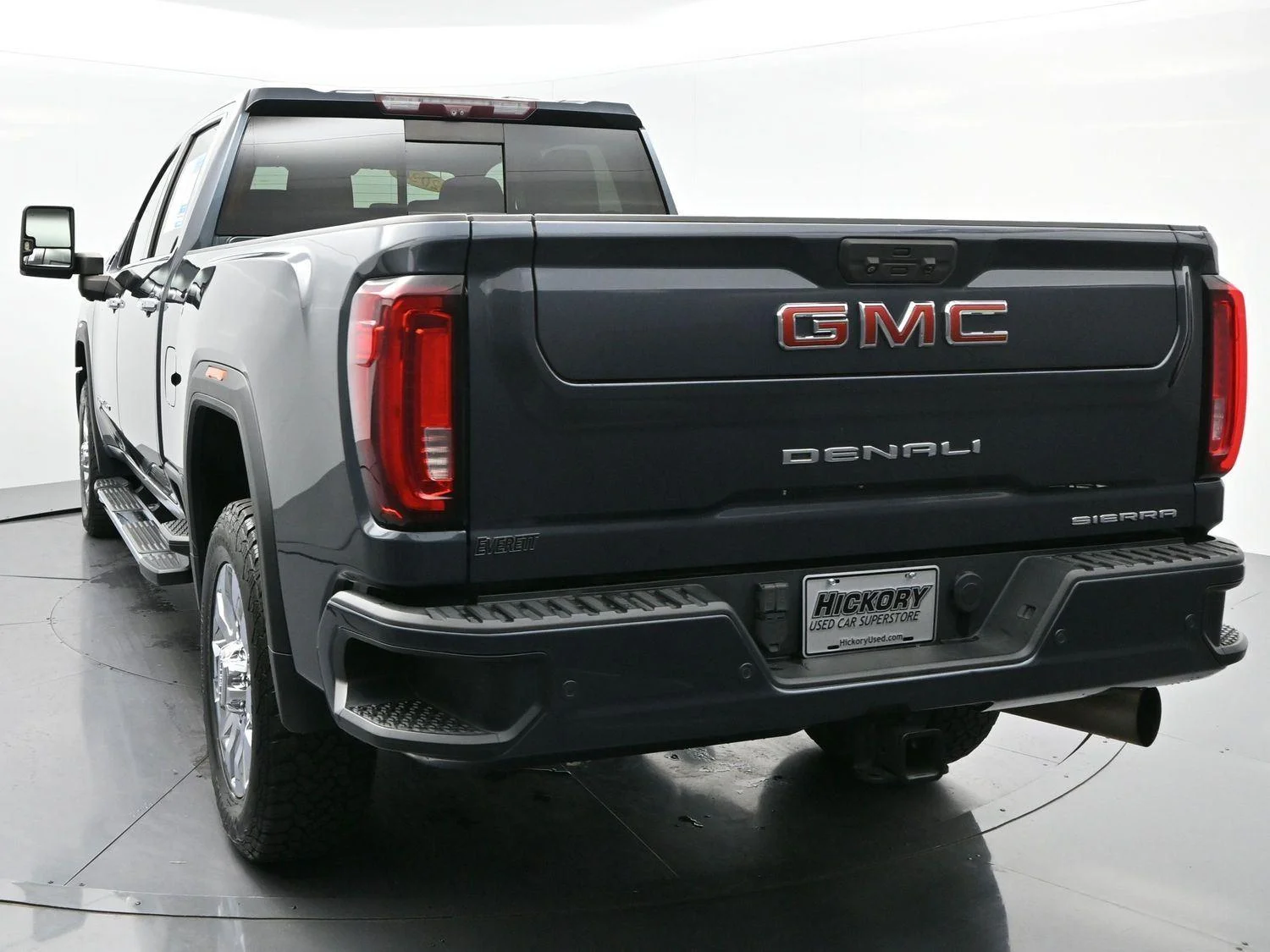 Used 2020 Dark Sky Metallic GMC Denali image 6