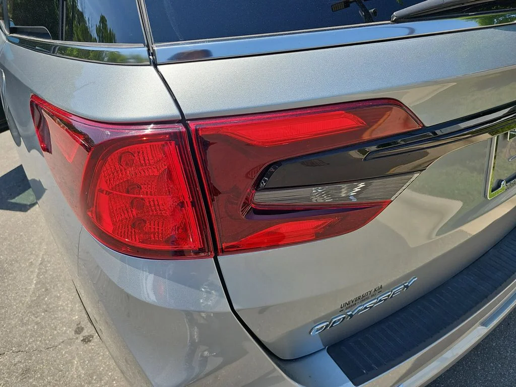 Used 2025  Honda EX-L image 32