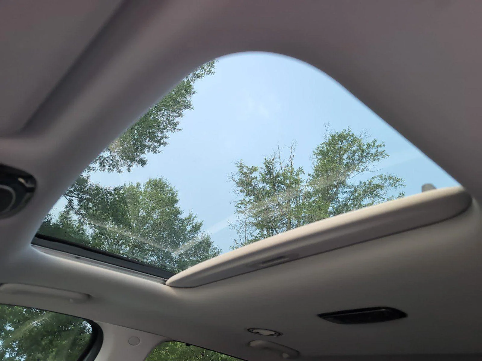 Used 2022 Rainforest Hyundai SEL image 13