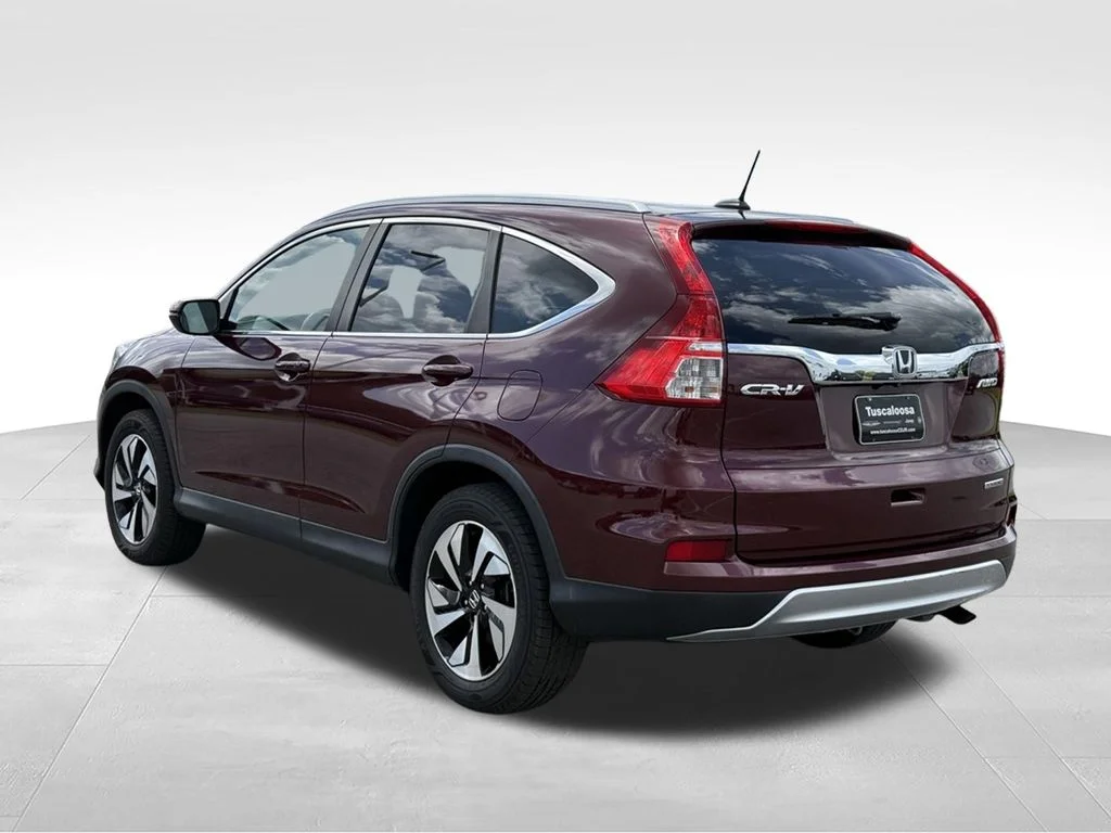 Used 2016 Red Honda Touring image 3