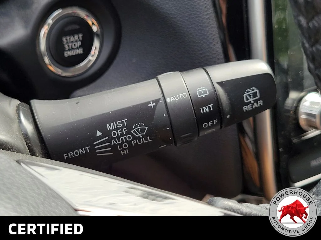 Used 2024  Mitsubishi  image 31