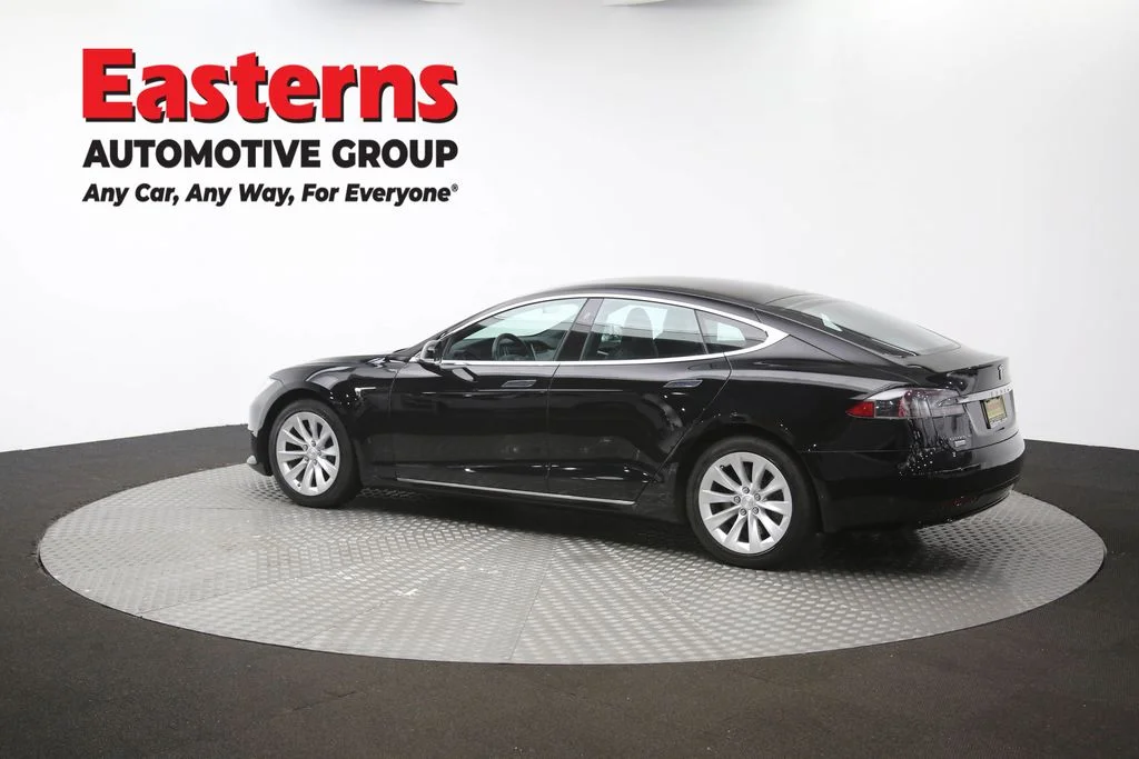 Used 2018 Black Tesla 75D image 60