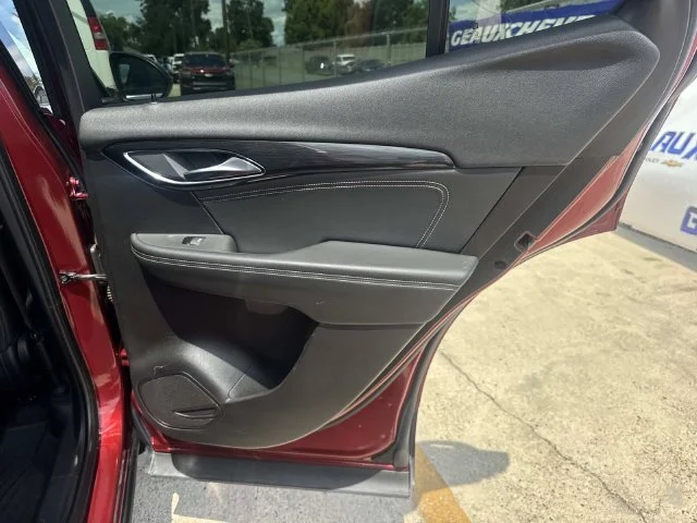 Used 2022 Red Buick Preferred image 22