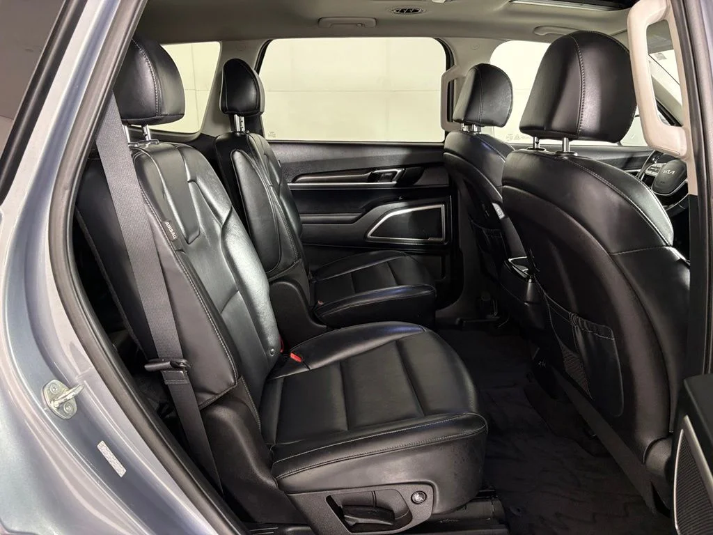 Used 2025 Silver Kia S image 45